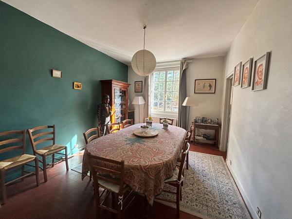 Propriété de charme avec maison d'amis, piscine et étang.
