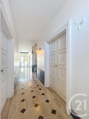 Maison à vendre  7 pièces - 216 m 2   CHALONS EN CHAMPAGNE  - 51