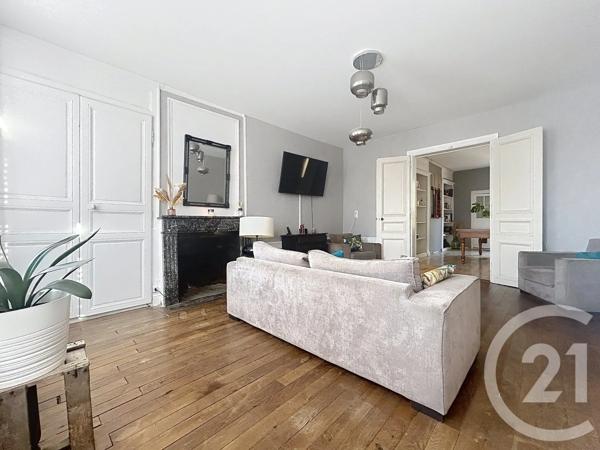 Maison à vendre  7 pièces - 216 m 2   CHALONS EN CHAMPAGNE  - 51