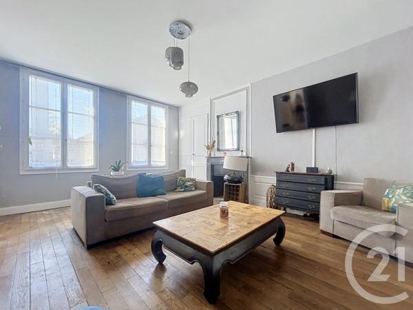 Maison à vendre  7 pièces - 216 m 2   CHALONS EN CHAMPAGNE  - 51