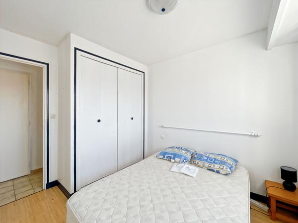 T2 avec parking et cave proche mer