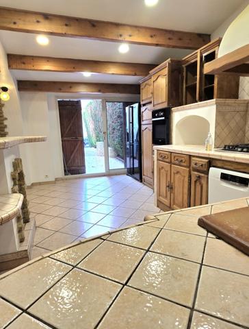 Marseille (13012) Maison MONTOLIVET HAUT 200m2, 6 CHAMBRES, PISCINE