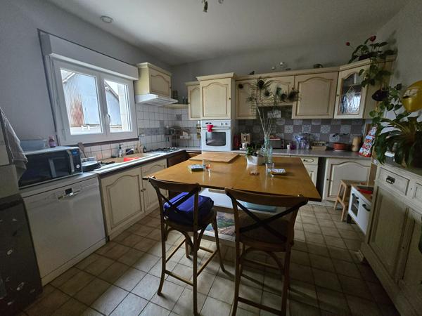 Immeuble BOURG CINQ MARS LA PILE