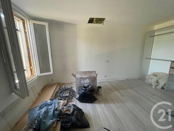 Maison à vendre  3 pièces - 134 m2 LES EGLISOTTES ET CHALAURES - 33