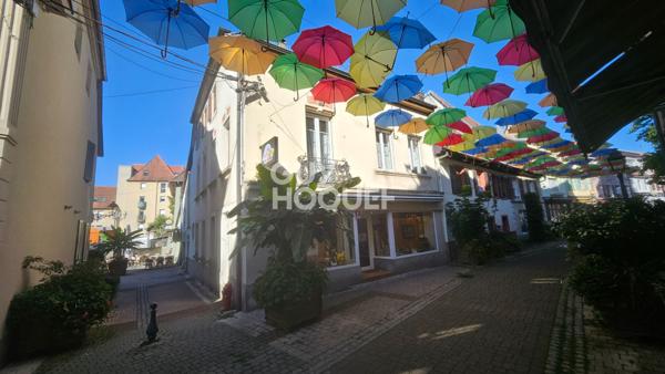 Immeuble Masevaux Niederbruck local commercial et appartement duplex 200 m2