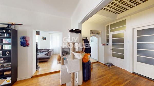 Immeuble Masevaux Niederbruck local commercial et appartement duplex 200 m2