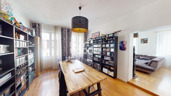 Immeuble Masevaux Niederbruck local commercial et appartement duplex 200 m2