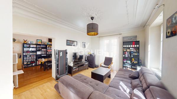 Immeuble Masevaux Niederbruck local commercial et appartement duplex 200 m2