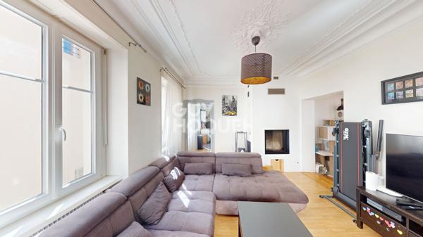 Immeuble Masevaux Niederbruck local commercial et appartement duplex 200 m2