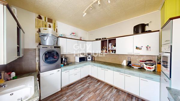 Immeuble Masevaux Niederbruck local commercial et appartement duplex 200 m2