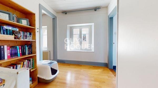 Immeuble Masevaux Niederbruck local commercial et appartement duplex 200 m2