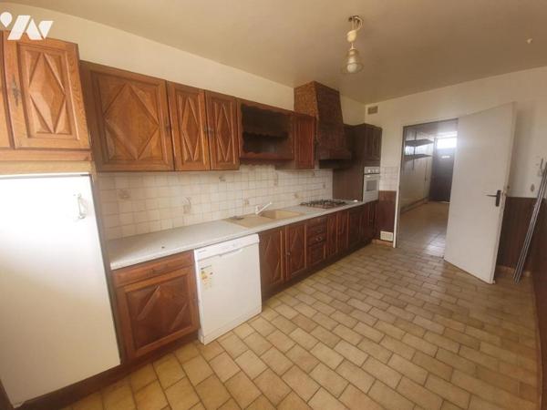 EXCLUSIVITE NOTAIRE-SABLE SUR SARTHE-Pavillon de type 5-REF: VDL2208