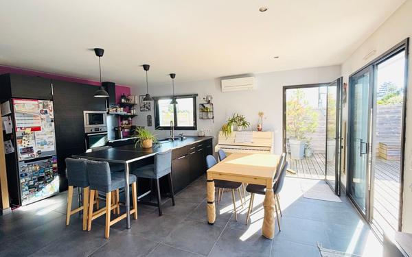 Maison à vendre    4 pièces • 97 m2 Angresse