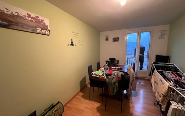 Appartement à vendre    4 pièces •  Joyeuse