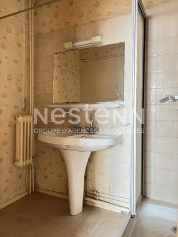 BAR-LE-DUC Quartier école normale,  appartement de 81 m²  5 pièces 4 chambres 2 caves