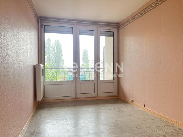 BAR-LE-DUC Quartier école normale,  appartement de 81 m²  5 pièces 4 chambres 2 caves