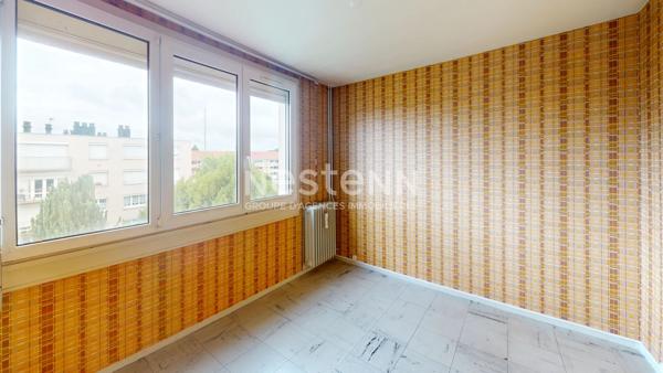 BAR-LE-DUC Quartier école normale,  appartement de 81 m²  5 pièces 4 chambres 2 caves