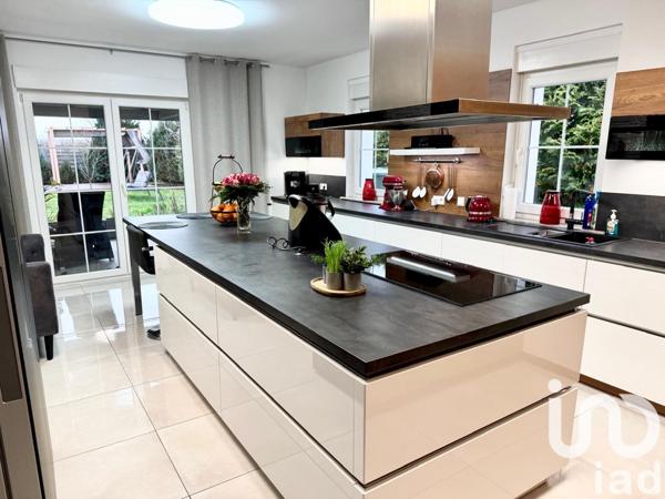 Maison à vendre 7 pièces 197 m² Sarreguemines