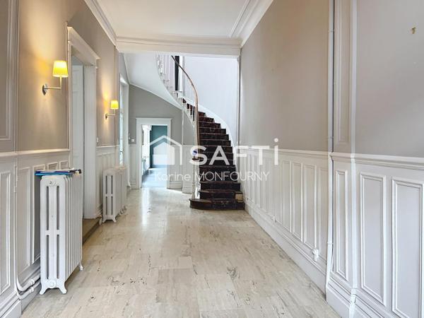 Maison bourgeoise proche Champs-Elysées