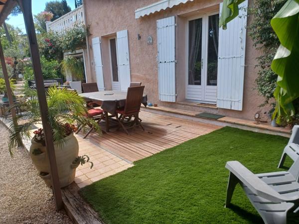 PEYMEINADE – Maison de 189 m² avec appartement indépendant, piscine, garage et terrain paysager de 1 290 m²(06)