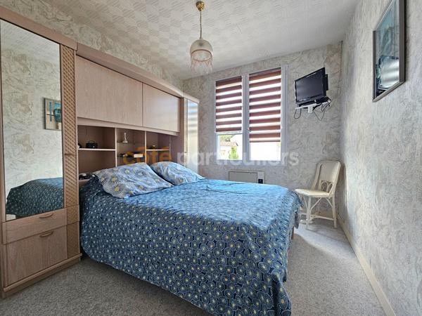 Vente
                Maison75 m² - 4 Pièces -
                    L AIGUILLON LA PRESQU ILE (85460)