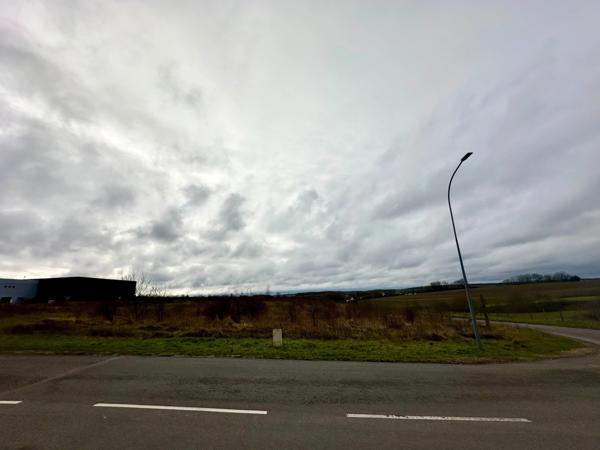 Terrain d'activités viabilisé de 15700 m2 à GALLARDON (28)