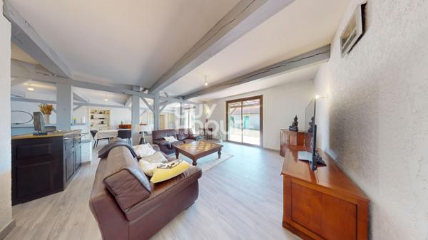 Maison landaise 233 m² avec piscine et dépendance