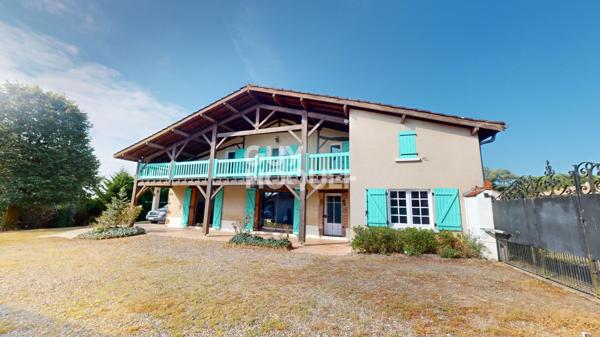 Maison landaise 233 m² avec piscine et dépendance