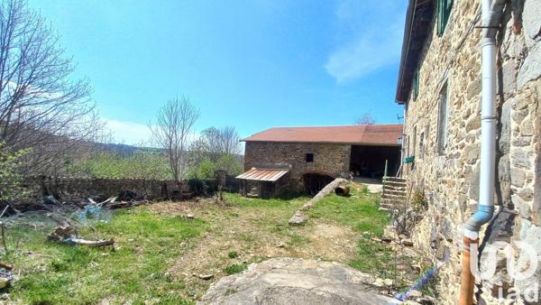 Ferme 4 pièces de 110 m² à Saint-Genest-Malifaux (42660)