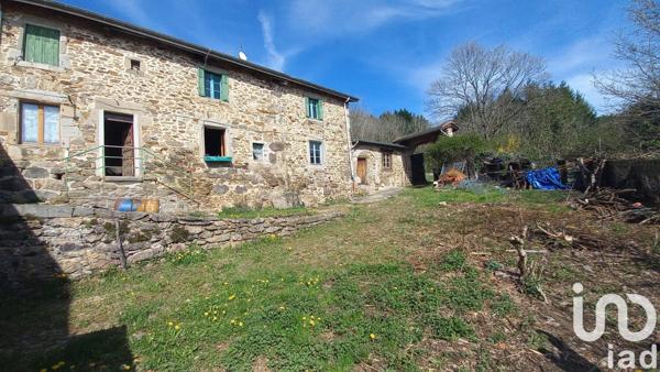 Ferme 4 pièces de 110 m² à Saint-Genest-Malifaux (42660)