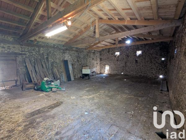 Ferme 4 pièces de 110 m² à Saint-Genest-Malifaux (42660)