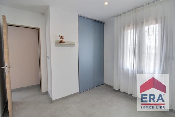 Ensemble immobilier - 3 maisons + terrain 1400m²