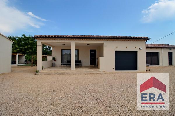 Ensemble immobilier - 3 maisons + terrain 1400m²