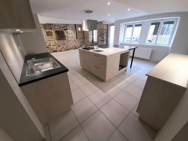 Location Maison114,17 m² - 4 Pièces - COLOMBIES (12240)