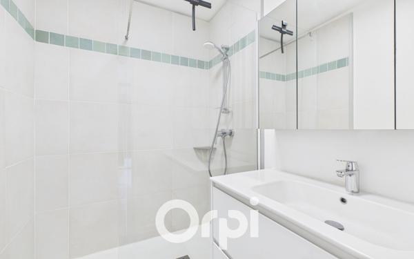 Appartement à vendre    4 pièces • 67 m2 Chaville