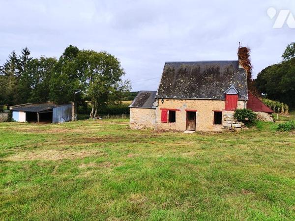 Proche du lac de RABODANGES: Maison en pierres à restaurer, sur environ 2 000m² de terrain