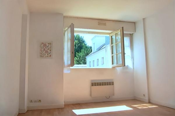 Appartement Nantes 3 pièce(s) 61.79 m2 meublé avec balcon et stationnement