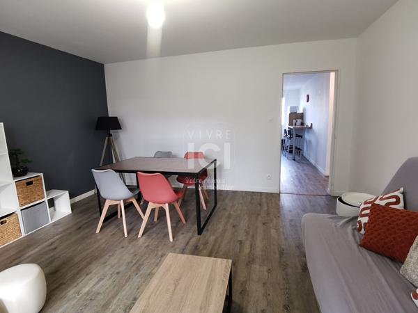 Appartement Nantes 3 pièce(s) 61.79 m2 meublé avec balcon et stationnement
