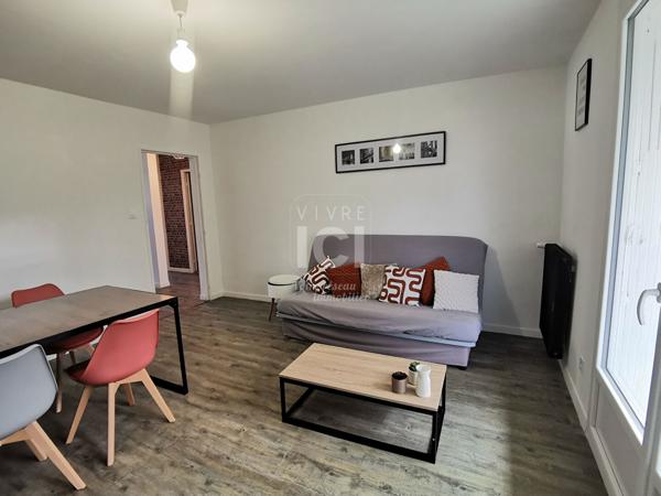 Appartement Nantes 3 pièce(s) 61.79 m2 meublé avec balcon et stationnement