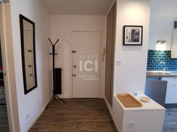 Appartement Nantes 3 pièce(s) 61.79 m2 meublé avec balcon et stationnement