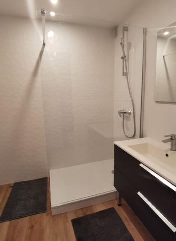 Appartement Nantes 3 pièce(s) 61.79 m2 meublé avec balcon et stationnement