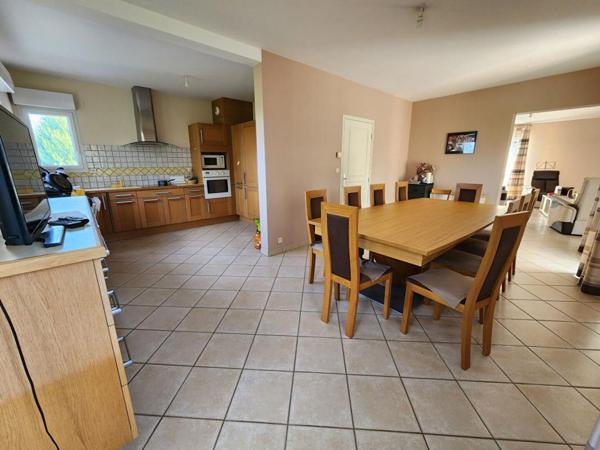 Maison Loches 9 pièce(s) 190 m2