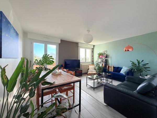 Superbe appartement 4 pièces à vendre à Angers - Dernier étage avec vue dégagée !
