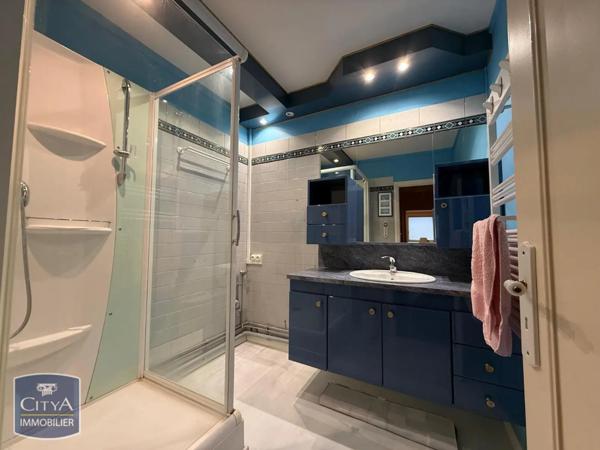 Appartement à louer 3 pièces 87.8m²