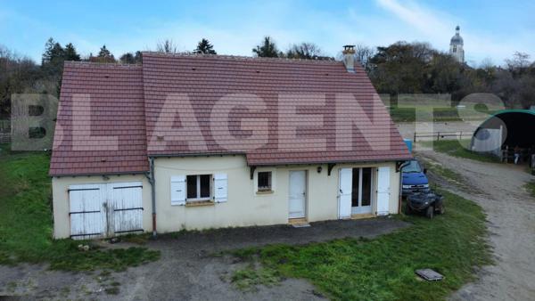 Centre équestre et maison d'habitation, sur un domaine de 2,5 hectares