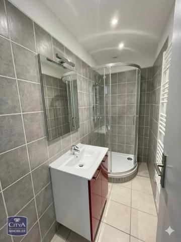 Appartement à vendre 1 pièce 32m² Nîmes (30000)