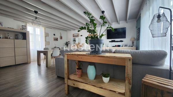 Propriété de charme avec accès direct à la rivière ,suite parentale, 3 chambres, dépendances et jardin clos