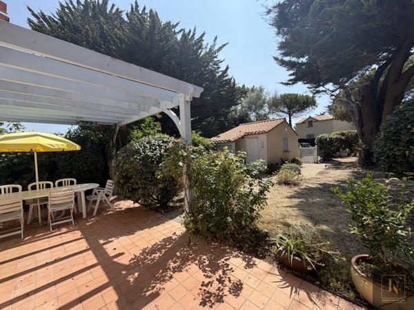 Maison
                                                                                                                                                                                                                                                                                                                        5 pièce(s)                                                                                                                                                                                                          3 chambre(s)                                                                                                                                                                                                          145.5  m²