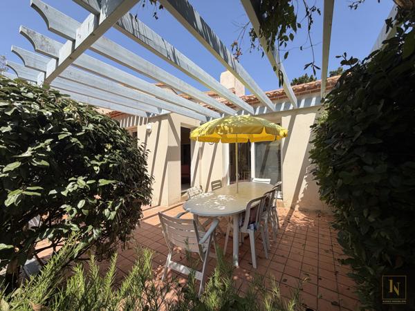 Maison
                                                                                                                                                                                                                                                                                                                        5 pièce(s)                                                                                                                                                                                                          3 chambre(s)                                                                                                                                                                                                          145.5  m²