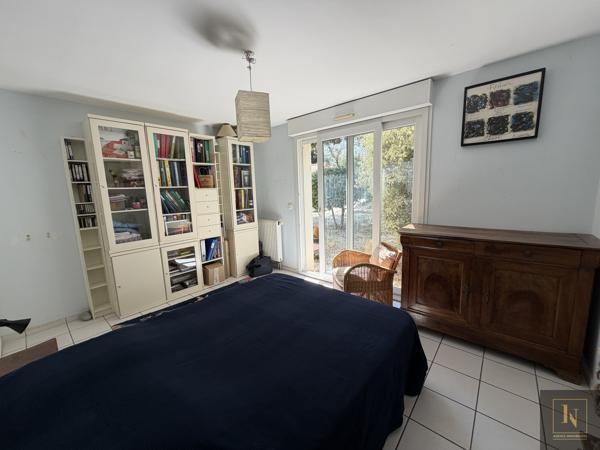 Maison
                                                                                                                                                                                                                                                                                                                        5 pièce(s)                                                                                                                                                                                                          3 chambre(s)                                                                                                                                                                                                          145.5  m²
